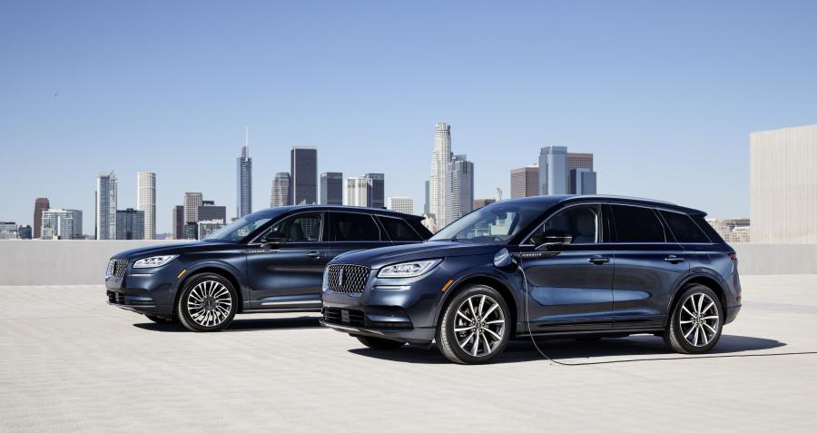  Lincoln Corsair Grand Touring 2020 года  (фото 11 из 22)
